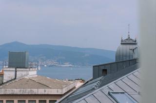 Magia y Paz en Vigo, Mina Neptuno by CABANA Rentals - 3