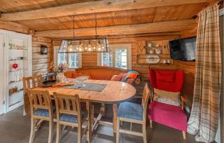 4 Bedroom Cozy Home In Nordberg - 4