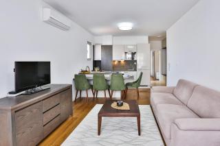 Victoria Apartments - 3