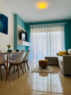 Sunny Apartment - 2