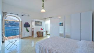 VILLA DI PALMA access to the beach and solarium - 1