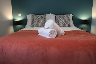 City centre haven- 2 BR- Bullring - On Street Parking - 6