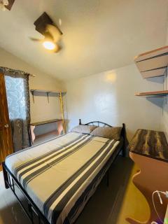 H&M Guesthouse - - 1