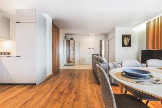 Komfortowy Apartament Jacuzzi & Balkon & 2 sypialnie - 4