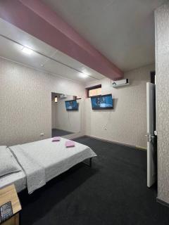 Nari Hotel - 8