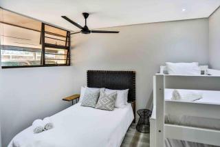 Beachfront accommodation - Families only - 8
