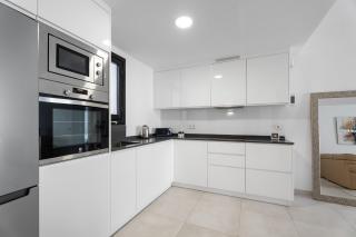 Luxury 3-Bedroom Apartment for Rent in the Heart of Puerto Banús - 9