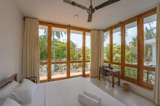 Ko Lake Room - 8