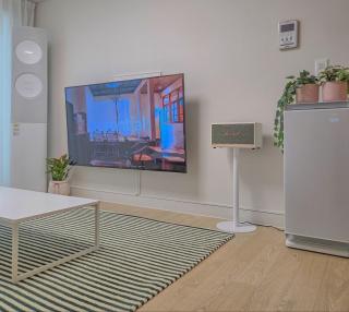 Near Gyeongju City Hwangnidan-gil Donggung and Wolji 3 queen beds 4 air conditioners allergy care beddingAir purifier 1st floor - Gyeongju - 9