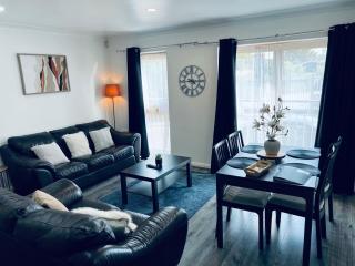 City centre haven- 2 BR- Bullring - On Street Parking - 1