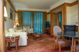 Holiday Inn Kuwait Al Thuraya City by IHG - 2