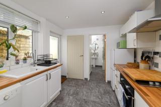 Bright 3Bed Home Near Dingle Road Station and Penarth Pier - Cardiff - 4