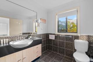 Refined Surfers Paradise Home - 1