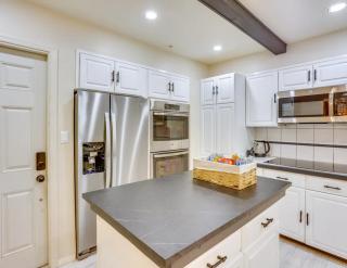 Luxury Oasis Villa Near BuckNell - 8