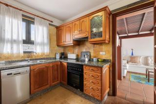Home2Book Private Villa with Pool, Playa Blanca - 7