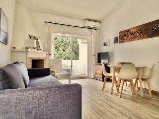 Algarve holiday beach house with seaview and pool - 3