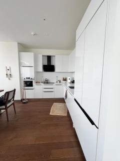 3 Bedroom Duplex Private Patio! - 8