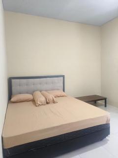 Dejati Guest House - Kedunghalang - 0