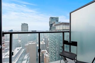 Attractive 1 Bedroom High Floor with Skyline View - 9