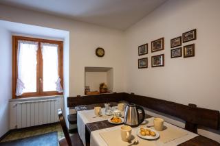 Francesca's House, Ceto Ospitar - 3