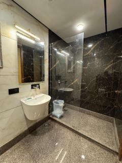 JS Residency Suites Near Nizamuddin Railway Station - 9