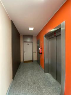 Attico con vasca, posto auto e metro sotto casa - 9