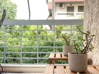 Stylish Apartment in Palaio Faliro Center - 4