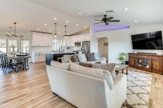 Fully Furnished Poolside Oasis 5 Mi to Lake Havasu - 6