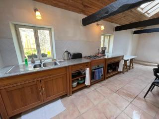 Grande maison 20 min plage, 14 personnes, 5 SDB, literie grand confort - 1