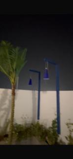 شقة فندقيه مؤثثه بالعوالي الرياض غرفتين وصالتين ومطبخ وسطح روماني وبلكونه - Riyad - 1