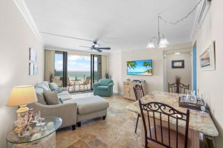 18th floor beachfront condo with pool, gym and grills - 4