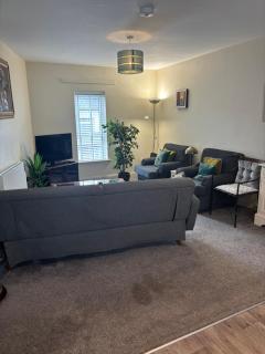 Carrick - Town Centre Apartment - 1