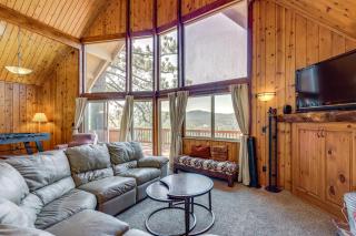 1 Mi to Lake Arrowhead Alpine Escape with 2 Decks! - 7