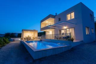 NEW!Villa Vista Vinea, heated pool, hydromassage - 0