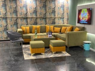 Soothing Stayz - Near Medanta The Medicity - 6