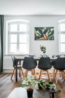 Zentral & modern I perfekt für City-Trip I Familien & Freunde & Business I Fußball-Tisch - 1