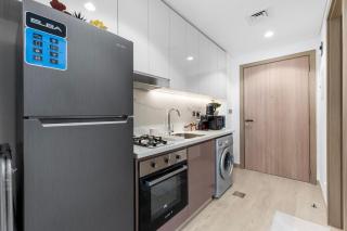 Cozy Downtown Studio Dubai Retreat - 5