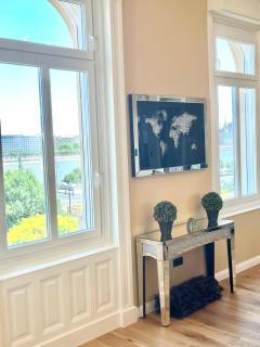 18ppl Central Unique Danube & Parliament View, AC, 7BR 6BA - 4