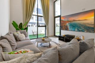 Modern House with Huge Private Garden in JVC - 0