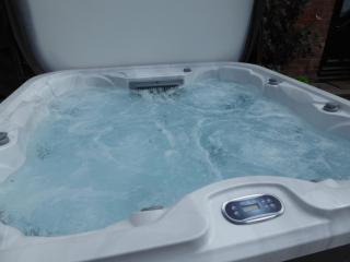 Falstaff Cottage, NEW HOT TUB, Sleeps up to 5, Stratford upon Avon - 5
