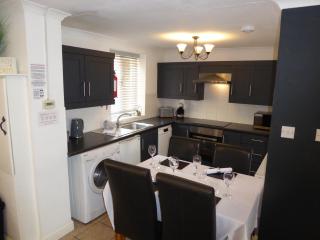 Falstaff Cottage, NEW HOT TUB, Sleeps up to 5, Stratford upon Avon - 4