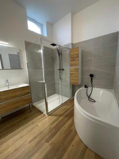 4 bedroom townhouse - 4