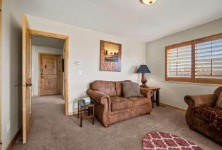 Great Eden Valley Views & Golfing Pool Game Room Sauna - 4