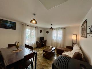 Maison calme avec jardin & terrasses - 0