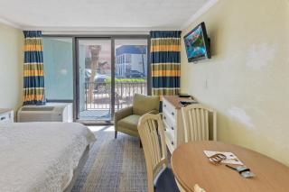 New Oceanview, Low Floor, Heated Pools! - 9