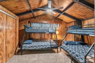 Mountain Haven w/ Fire Pit & Private Cul-de-Sac - 8
