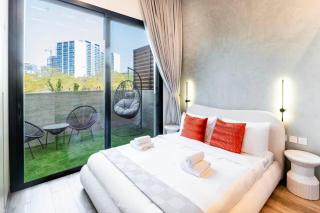 Luxury Apartment In JVC With Padel Gym Pool Cinema BBQ - 5