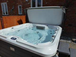 Juliet Cottage HOT TUB Sleeps 3 Singles or Double - 7