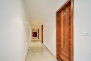 Super Townhouse Oak Shri Jagannath Temple Formerly Sai Thrishul Grand - 5