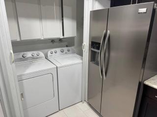 4BR Luxury, Walk to Old Town, Arcade, Pool, 12 Guests - 7